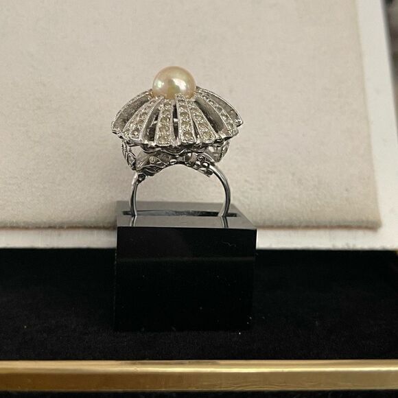 VINTAGE costume faux pearl ring - Picture 3 of 6